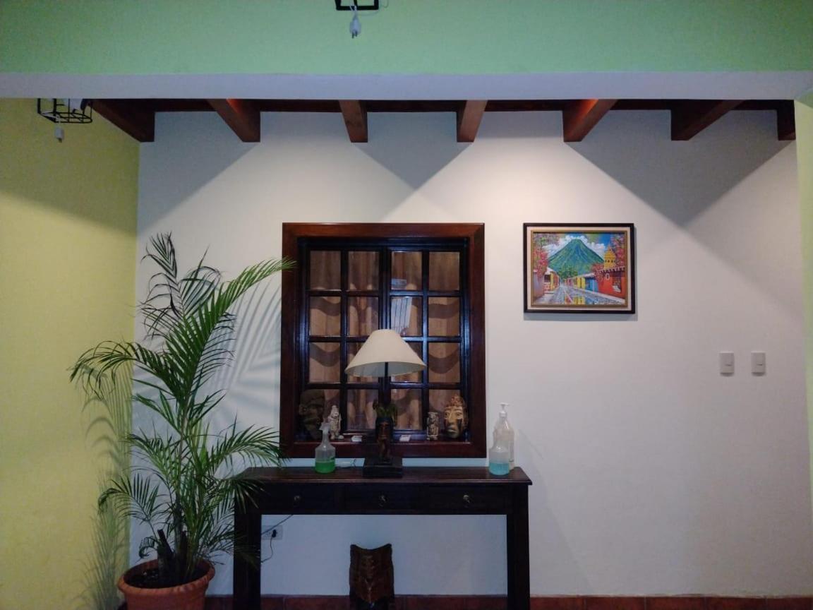 La Casita De Angie Hotel Antigua ภายนอก รูปภาพ